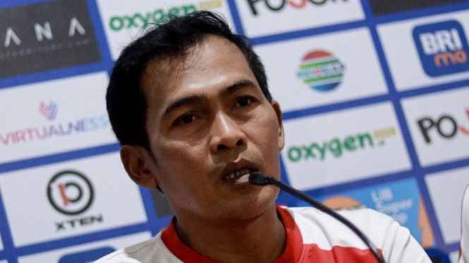 Pelatih caretaker Madura United, Rakhmat Basuki