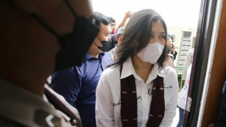 Tangis Kekasih Brigadir J Pecah Usai Ferdy Sambo Divonis Mati
