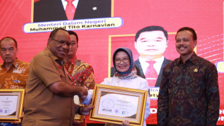 Sekda Jabar Raih Penghargaan Kepemimpinan Digital