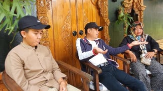 Kang Dedi Damaikan Ibu-Anak dengan Pegawai SPBU yang Sempat Viral Berseteru