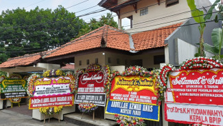 HUT KRPI Ke-5, MPR RI Hingga Menteri Kirim Karangan Bunga