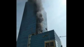 Breaking News! Gedung Menara K-Link di Jaksel Kebakaran