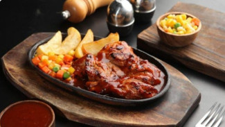 Baru Rilis 3 Bulan Menu Chicken Steak Tembus Penjualan 200 Ribu Porsi Nominal Omzet Capai 6,7 M