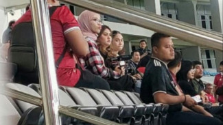 Pengantin Baru, Azizah Salsha Beri Dukungan Pratama Arhan Saat Indonesia U-23 VS Taiwan