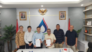Jasa Tirta II dan GCL Sepakat Jajaki PLTS Terapung di Waduk Jatiluhur