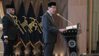 Menkumham Yasona Laoly Ultimatum Notaris Jangan Beratkan Masyarakat