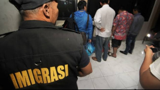 Dicokok Kantor Imigrasi, 6 TKA di Subang Salahgunakan Izin