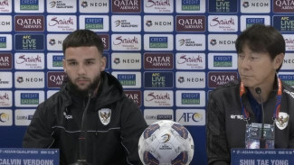 Calvin Verdonk Dampingi Shin Tae-yong Konferensi Pers, Jadi Starting Line Up Lawan Bahrain?
