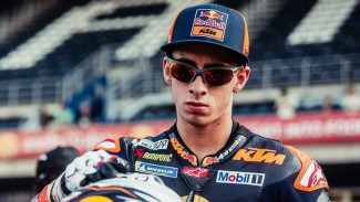 Pedro Acosta Tegaskan Fokus di KTM Respon Isu Tawaran ke Tim Enduro VR46, Sempat Dipuji Valentino Rossi