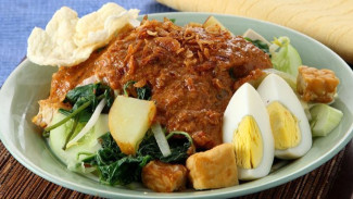 Gado-Gado Jakarta Segar dengan Bumbu Kacang, Cocok Buat Sarapan Sehat Bergizi!