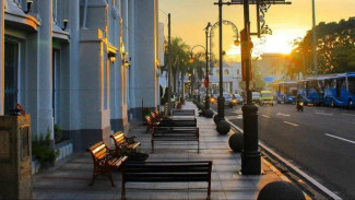 8 Rekomendasi Tempat Wisata Dekat Stasiun Bandung, Ada yang Bisa Jalan Kaki