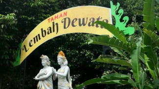 Tak Perlu ke Bali, Danau Buatan Taman Lembah Adopsi Pulau Dewata