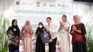 Pos Indonesia dan Pertiwi Jabar Gelar Operasi Katarak Gratis di RSUD Tugu Koja