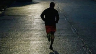 Olahraga Malam : Solusi atau Bumerang Bagi Pegawai Kantoran?