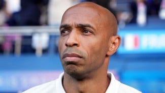 Arsenal Tertinggal 10 Poin dari Liverpool, Mikel Arteta Dikritik Thierry Henry Karena Tak Beli Striker