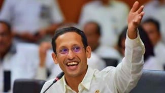 Nadiem Makarim Terseret Skandal Laptop Chromebook 9 Triliun, Kejagung Siap Panggil? Ini Faktanya!