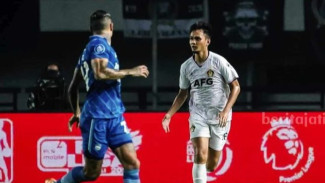 Hamra Hehanusa Gabung Persib? Lini Belakang Makin Kokoh Musim Depan!