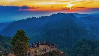 Akhir Pekan di Bandung, Ini Tempat Sunrise Ternyaman Buat Ngilangin Penat
