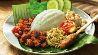 Makan Siang Enak di Bandung: Nasi Bancakan Wassalam Abah Barna Jawabannya
