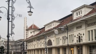 Cuma di Bandung, Brand Lokal Ini Gunakan Kain Bekas Jadi Baju Kelas Dunia