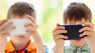 Rahasia Orang Tua Bijak, Begini Cara Mengurangi Kecanduan Gadget pada Anak