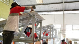 Bukan Sembarangan, Ini Cara Pasang Atap UPVC yang Benar Sesuai Standar Nasional
