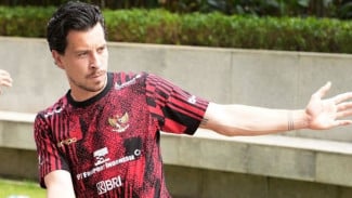 Tak Terduga, Thom Haye Tinggalkan Eropa Demi Persib Bandung Karena Ini