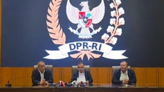 DPR RI Stop Tunjangan Rumah dan Kunker Luar Negeri