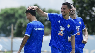 Thom Haye Latihan Perdana di Persib Bandung, Kirim Pesan Menyentuh untuk Bobotoh
