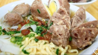 Mau Hangat di Malam Bandung, Coba 20 Warung Bakso Enak Ini