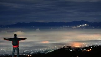Gokil, Ini 5 Spot Wisata Malam di Bandung yang Bikin Kamu Serasa di Luar Negeri