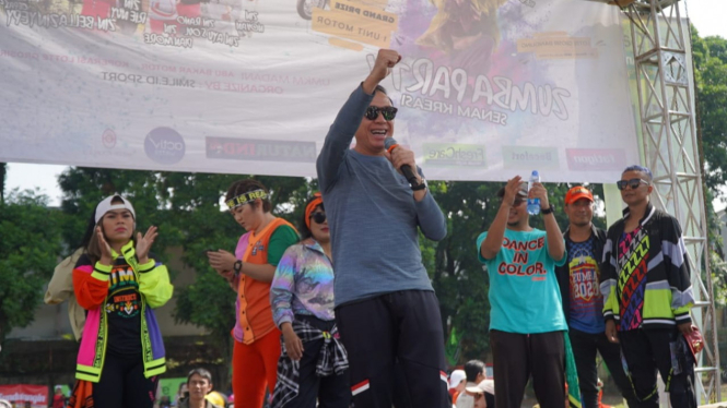 Iwan Bule Ikuti kegiatan senam di Kota Bandung