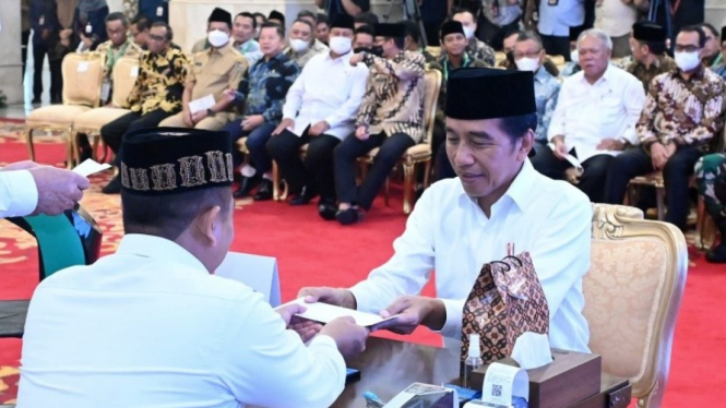 Penyerahan Zakat pada BAZNAS oleh Presiden Joko Widodo