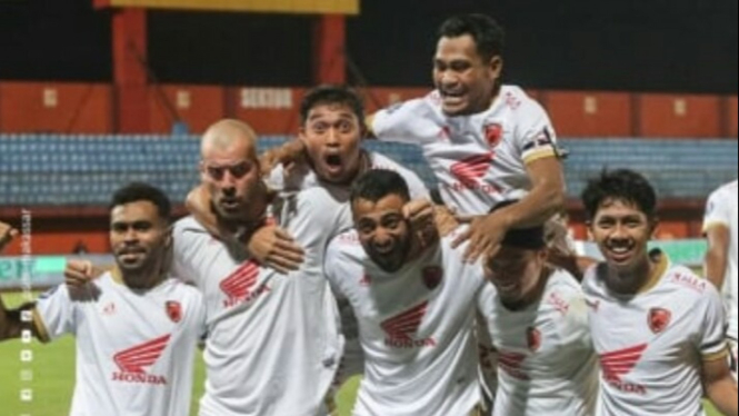 Selebrasi pemain PSM Makassar jadi Juara Liga 1 2022-2023