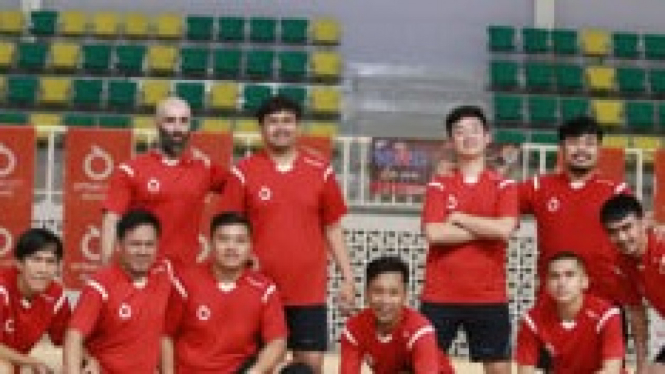 Pemain Liga Futsal Indonesia Pakai Sepatu Rasa Vanilla