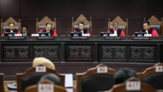 Majlis Hakim Mahkamah Konstitusi
