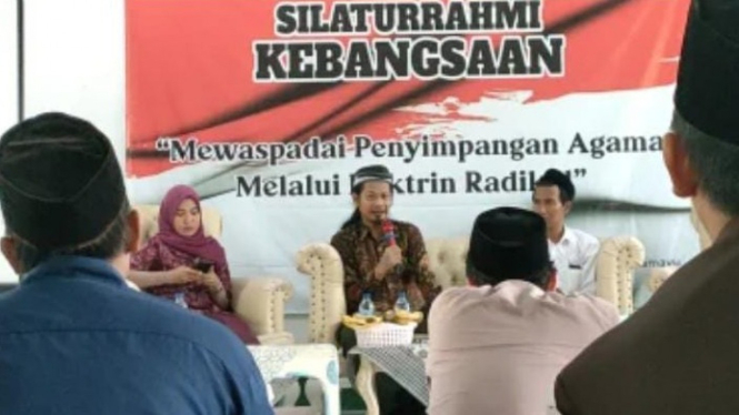 Pentolan NII sekaligus Pendiri NII Crisis Center, Ken Setiawan