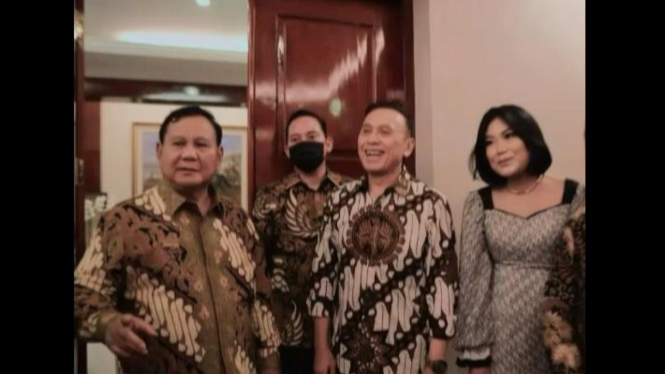 Prabowo,Iwan Bule dan Mayasari