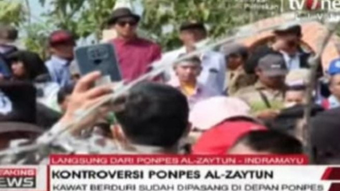 Massa demo Ponpes Al-Zaytun, Indramayu, Jawa Barat
