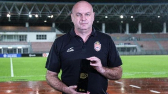 Pelatih asal Kroasia (Pengganti Luis Milla), Bojan Hodak