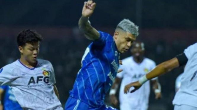 Ciro Alves saat Duel Persib Bandung lwan Persik Kediri