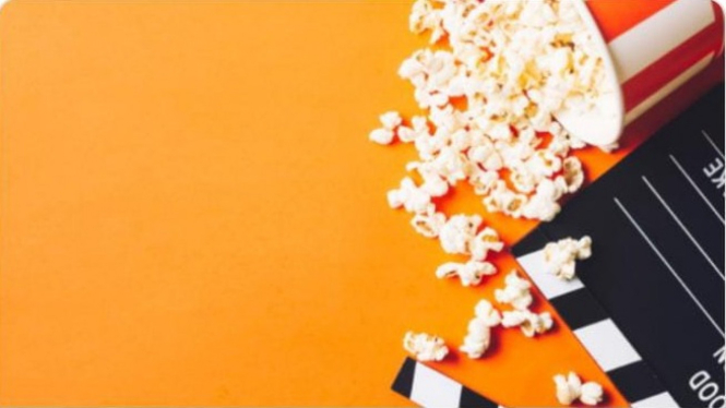 Ilustrasi Nonton Film/Bioskop/Makan Popcorn