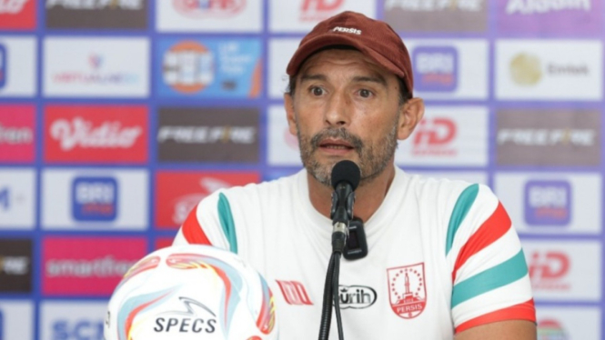 Pelatih Persis, Leonardo Medina