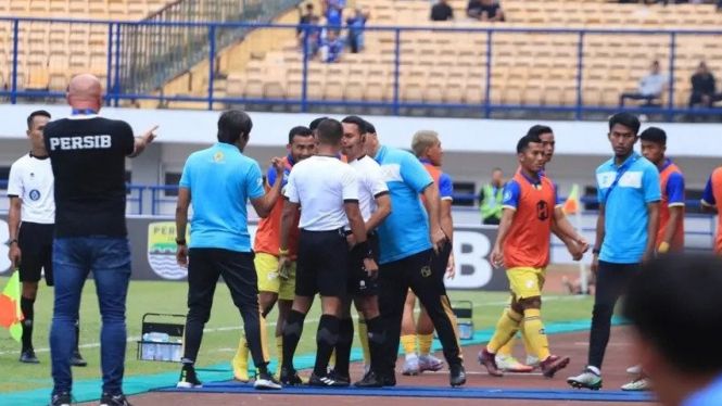Persib Bandung vs Barito Putera