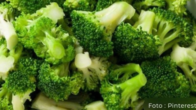 Ilustrasi Sayuran (Brokoli)