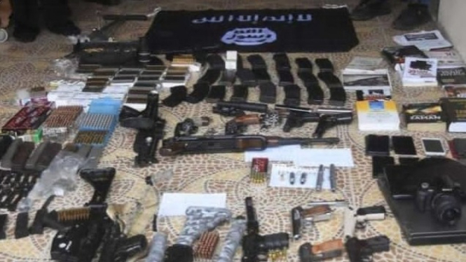 Barang Bukti Terduga Teroris di Bekasi yang Berafiliasi Dengan ISIS