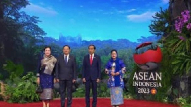 KTT ASEAN ke-43, Penyambutan Presiden Jokowi & Ibu Negara RI