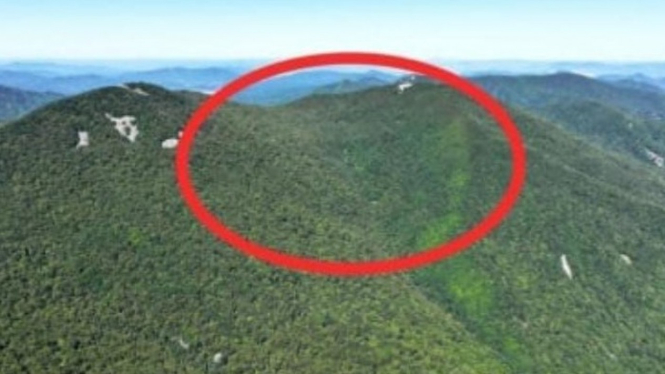 Destinasi Wisata, Temuan Kawah Asteroid di Puncak Gunung Baijifeng