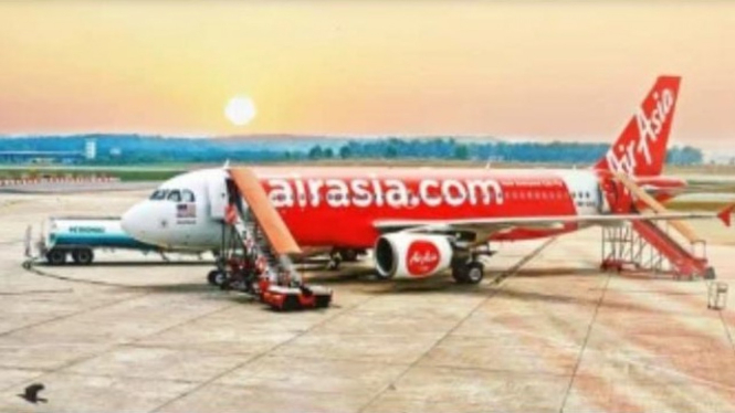 Ilustrasi Destinasi Wisata, Pesawat / Maskapai AirAsia
