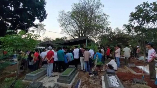Korban Pelecehan dimakamkan di TPU Benda 2, Depok